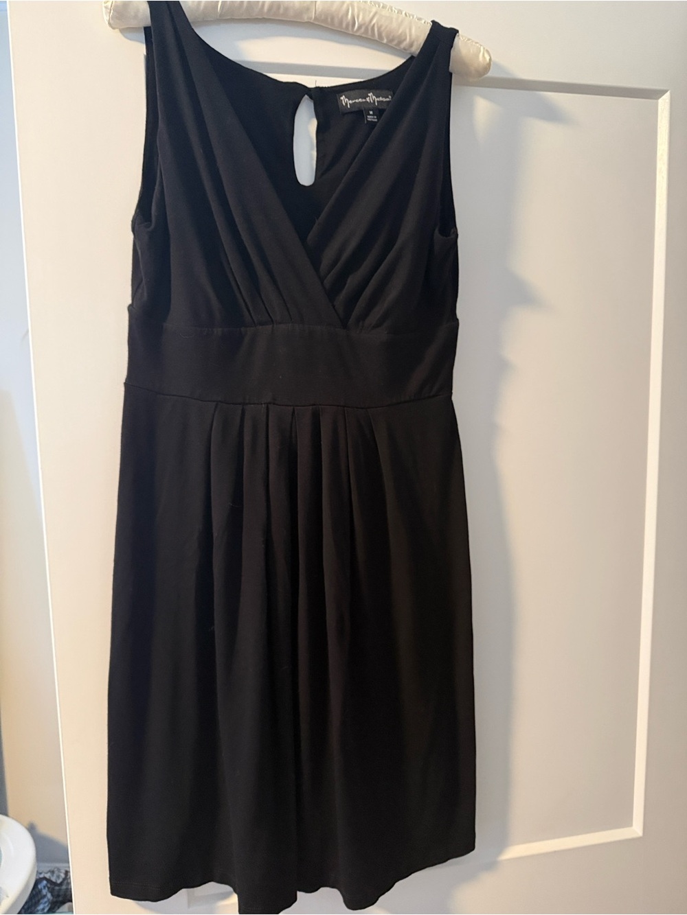 mercer & madison Black Sleeveless V-Neck Mini Dress - Picture 5 of 8